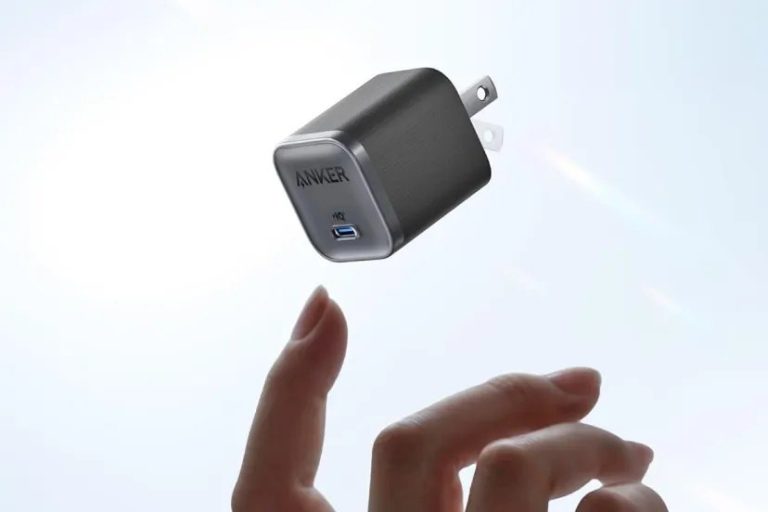 Anker’in küçük ve hafif 45W şarj aleti artık daha küçük ve daha hafif